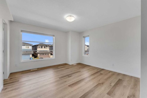 31 Corner Meadows Grove Ne, Calgary, AB 