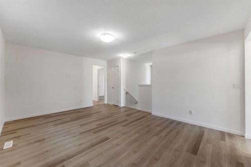 31 Corner Meadows Grove Ne, Calgary, AB 