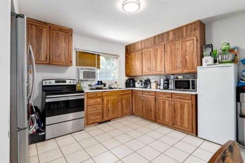 113 Hounslow Drive Nw, Calgary, AB 