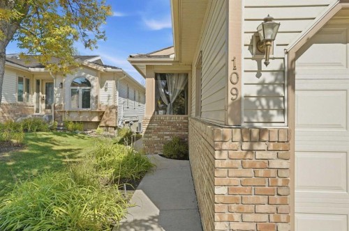 109 Shawnee Rise Sw, Calgary, AB 