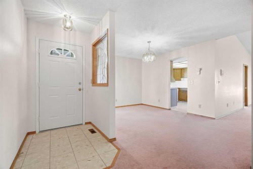 109 Shawnee Rise Sw, Calgary, AB 