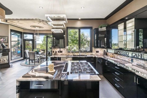 9 Evergreen Cove Sw, Calgary, AB 