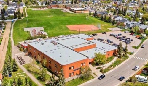 128 Marquis Place Se, Airdrie, AB 