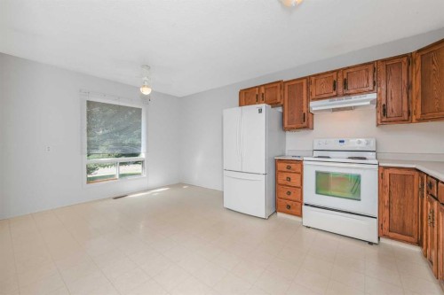 2 Deer Lane Road Se, Calgary, AB 