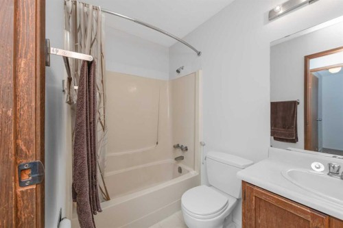 2 Deer Lane Road Se, Calgary, AB 
