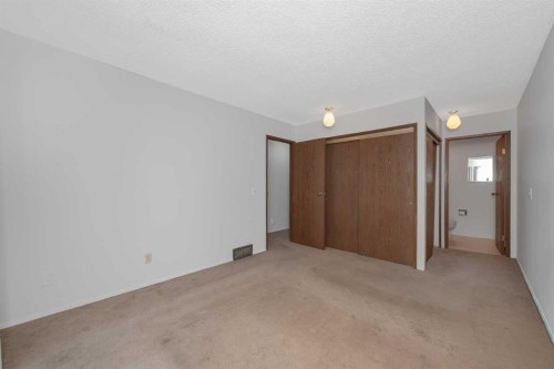 2 Deer Lane Road Se, Calgary, AB 