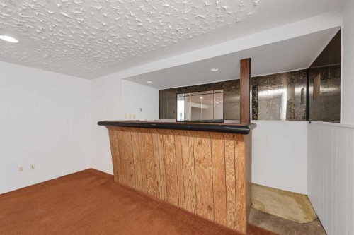 2 Deer Lane Road Se, Calgary, AB 