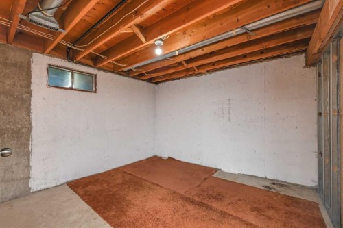 2 Deer Lane Road Se, Calgary, AB 