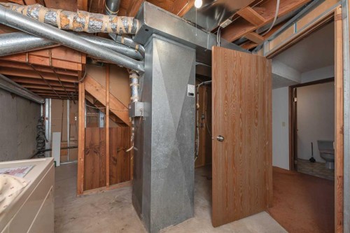 2 Deer Lane Road Se, Calgary, AB 