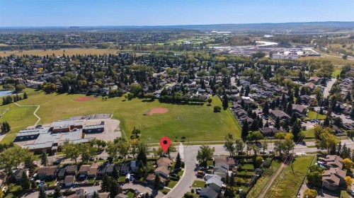 2 Deer Lane Road Se, Calgary, AB 