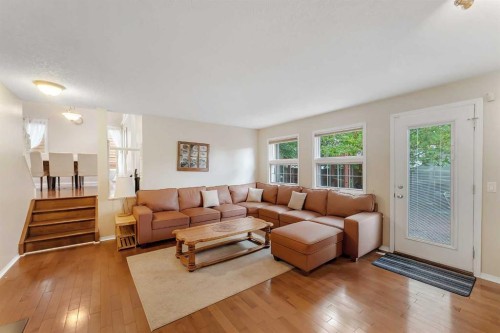 107 Hawkhill Place Nw, Calgary, AB 