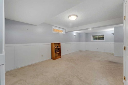 107 Hawkhill Place Nw, Calgary, AB 