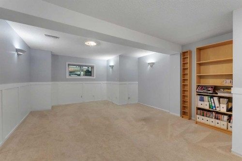 107 Hawkhill Place Nw, Calgary, AB 
