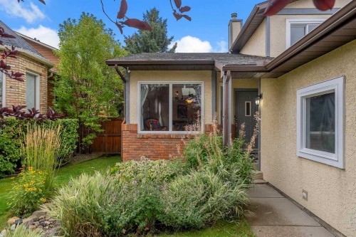 107 Hawkhill Place Nw, Calgary, AB 