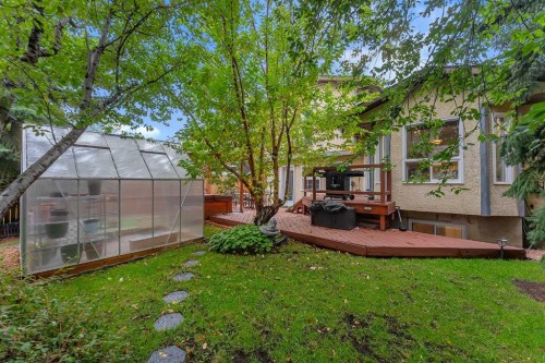 107 Hawkhill Place Nw, Calgary, AB 