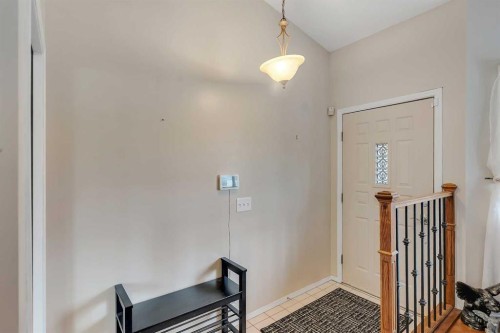 107 Hawkhill Place Nw, Calgary, AB 