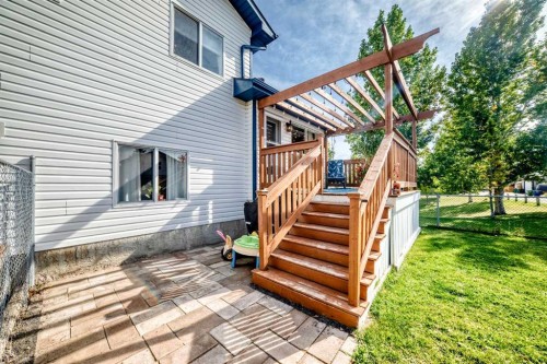 148 Creek Gardens Close Nw, Airdrie, AB 