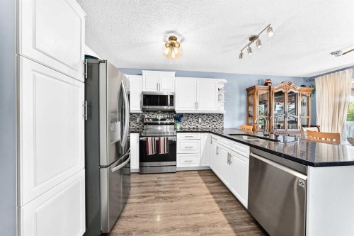 148 Creek Gardens Close Nw, Airdrie, AB 