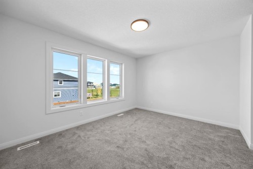 492 Northern Lights Place, Langdon, AB 