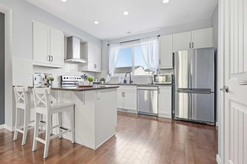 1025 New Brighton Grove Se, Calgary, AB 