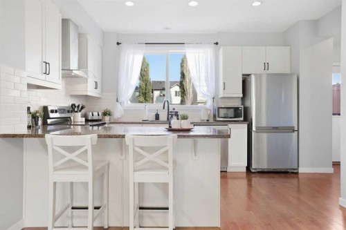 1025 New Brighton Grove Se, Calgary, AB 