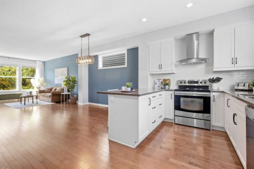 1025 New Brighton Grove Se, Calgary, AB 