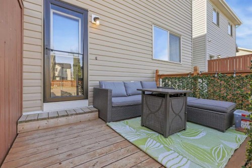 1025 New Brighton Grove Se, Calgary, AB 