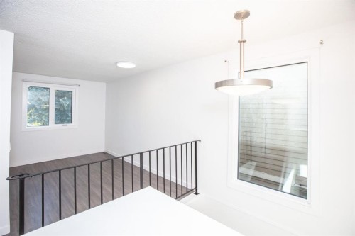 28 Midpark Gardens Se, Calgary, AB 