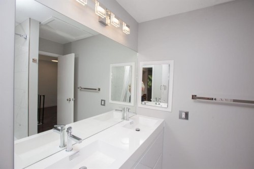 28 Midpark Gardens Se, Calgary, AB 