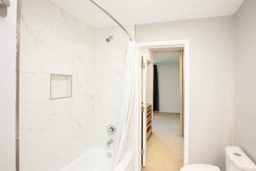 28 Midpark Gardens Se, Calgary, AB 