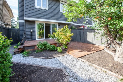 28 Midpark Gardens Se, Calgary, AB 