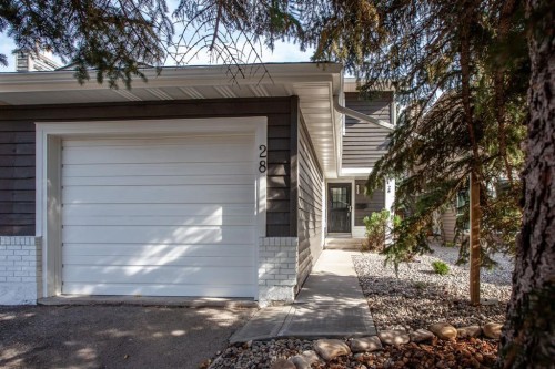 28 Midpark Gardens Se, Calgary, AB 