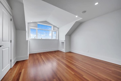 1010 19 Avenue Se, Calgary, AB 