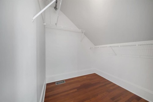 1010 19 Avenue Se, Calgary, AB 