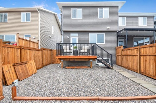 68 Wolf Gate, Okotoks, AB 