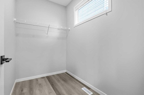 68 Wolf Gate, Okotoks, AB 