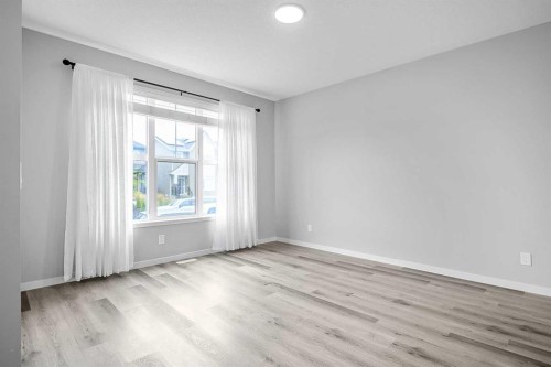 68 Wolf Gate, Okotoks, AB 