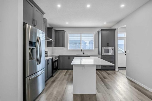 68 Wolf Gate, Okotoks, AB 