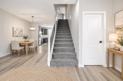 68 Wolf Gate, Okotoks, AB 