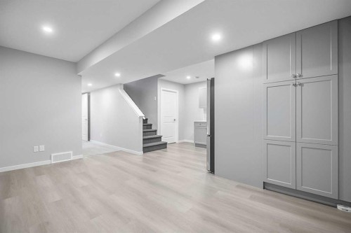 68 Wolf Gate, Okotoks, AB 