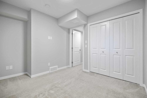 68 Wolf Gate, Okotoks, AB 