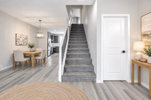 68 Wolf Gate, Okotoks, AB 