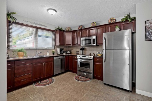 131 Cedarpark Drive Sw, Calgary, AB 
