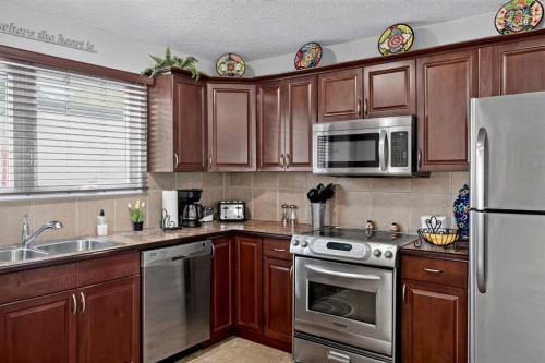 131 Cedarpark Drive Sw, Calgary, AB 