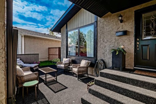 131 Cedarpark Drive Sw, Calgary, AB 