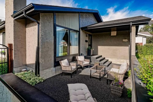 131 Cedarpark Drive Sw, Calgary, AB 