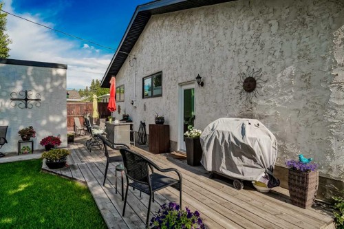131 Cedarpark Drive Sw, Calgary, AB 
