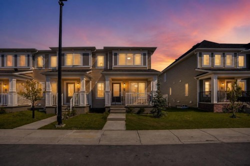 812 Windbury Street SW Airdrie, AB T4B 5J5