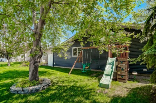 10704 Maplecrest Road Se, Calgary, AB 