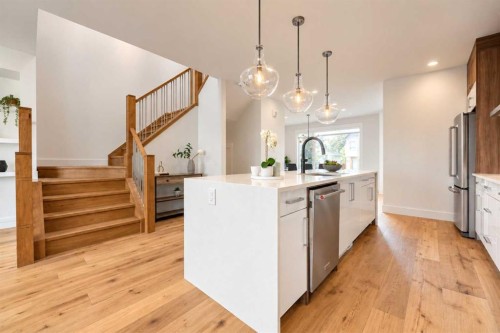 225 33 Avenue Ne, Calgary, AB 